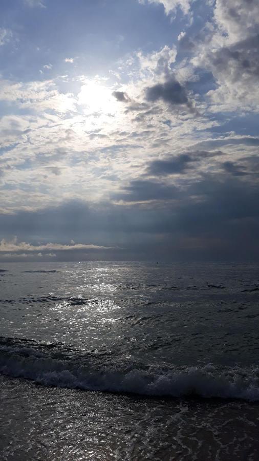 Studio vue sur la mer au 6ème et dernier étage Canet-en-Roussillon Esterno foto
