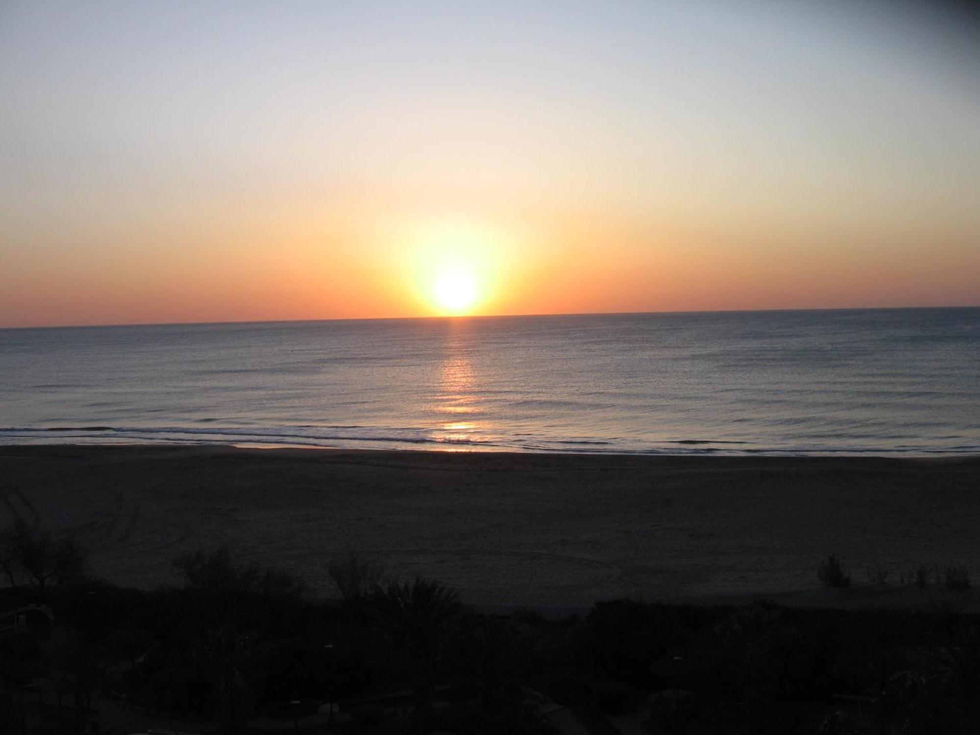 Studio vue sur la mer au 6ème et dernier étage Canet-en-Roussillon Esterno foto