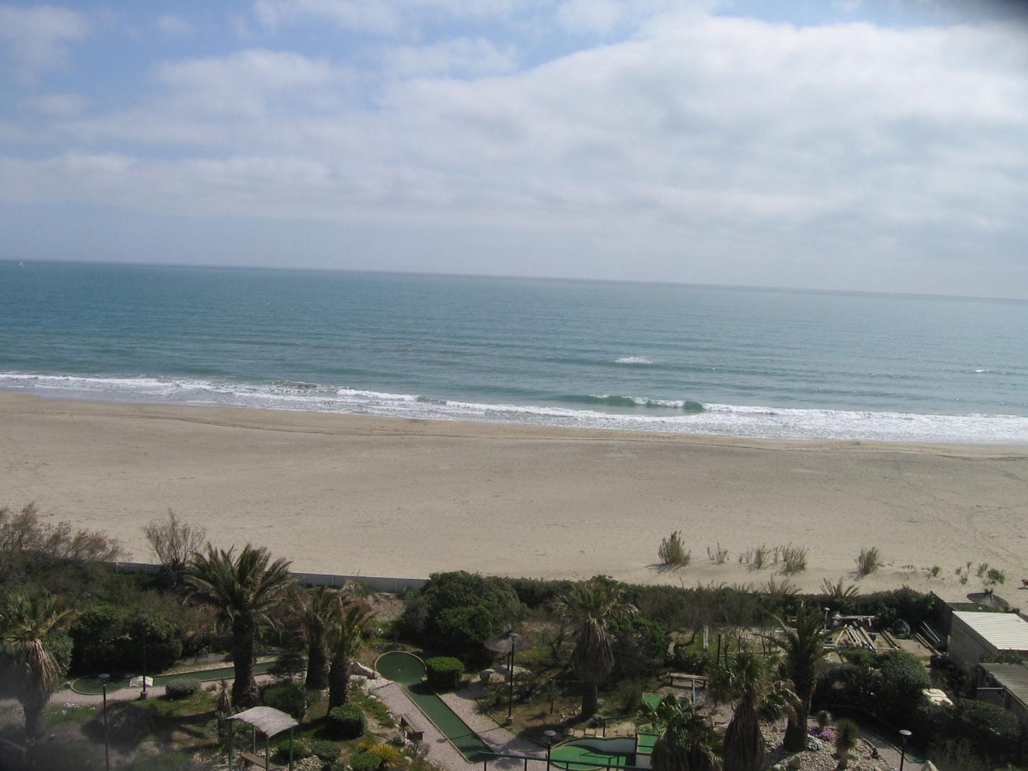 Studio vue sur la mer au 6ème et dernier étage Canet-en-Roussillon Esterno foto
